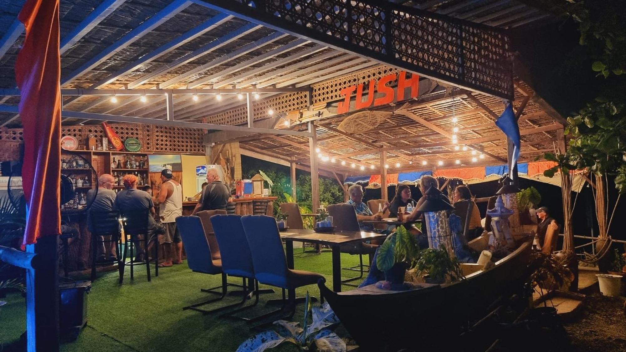 Hotel Jush Native And Glamping Dauis Exteriér fotografie